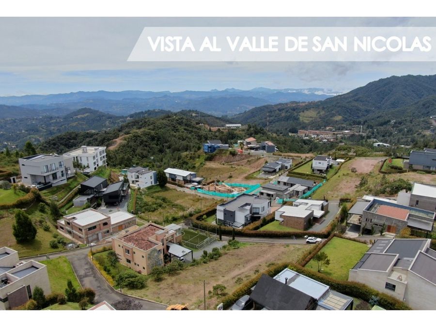 Residential Lot for Sale in El Escobero